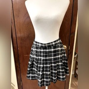 Hollister skirt new without tags.